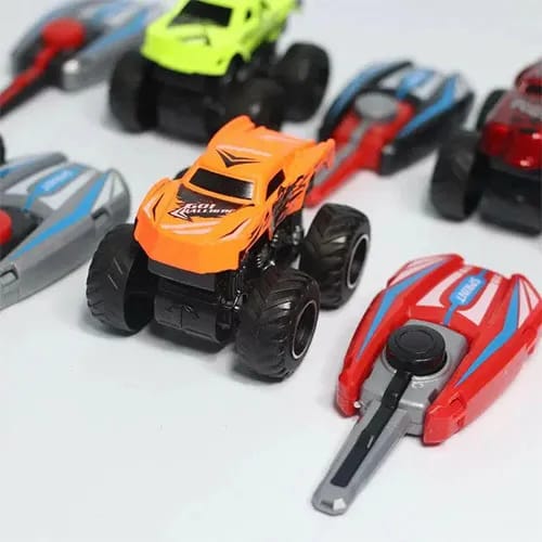 Hot Wheels Alloy Monster Truck 8-Piece Set with Speed Launcher.